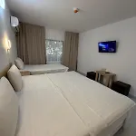 Hotell Ancora 3*