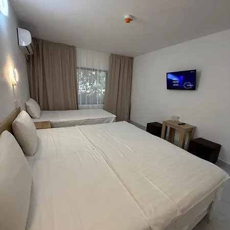 Otel Ancora 3*